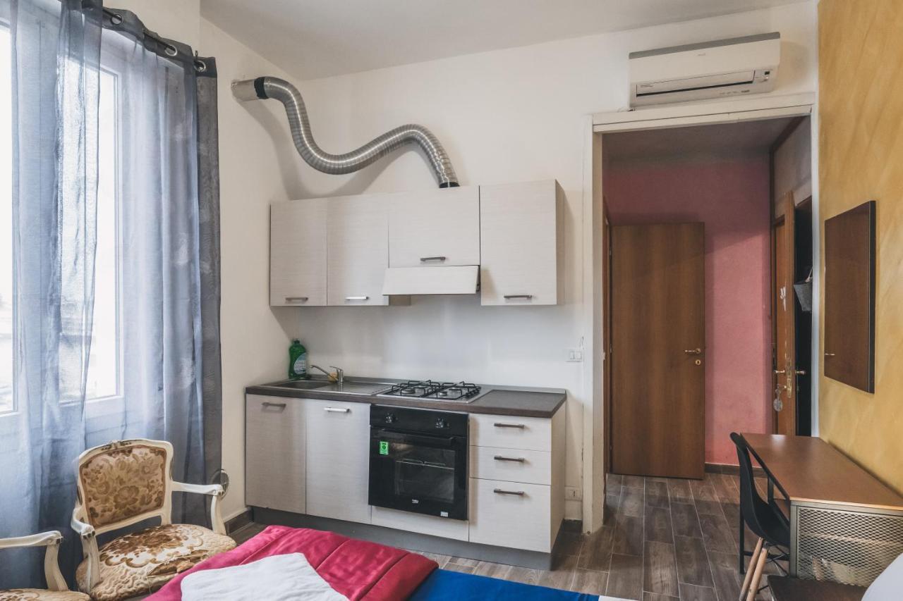 Bulldog Station Apartments With Private Wc, Ac, Tv Mestre Extérieur photo