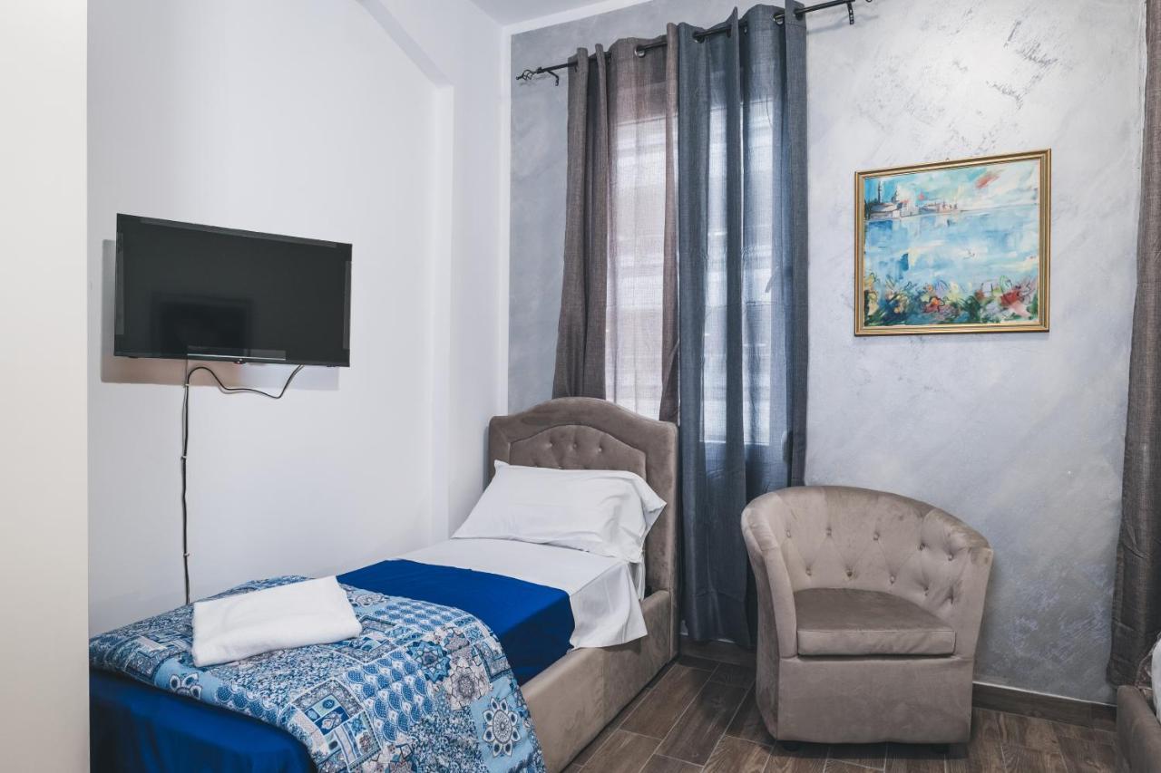 Bulldog Station Apartments With Private Wc, Ac, Tv Mestre Extérieur photo